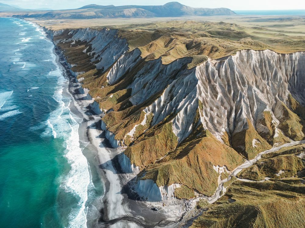 Белые скалы острова Итуруп