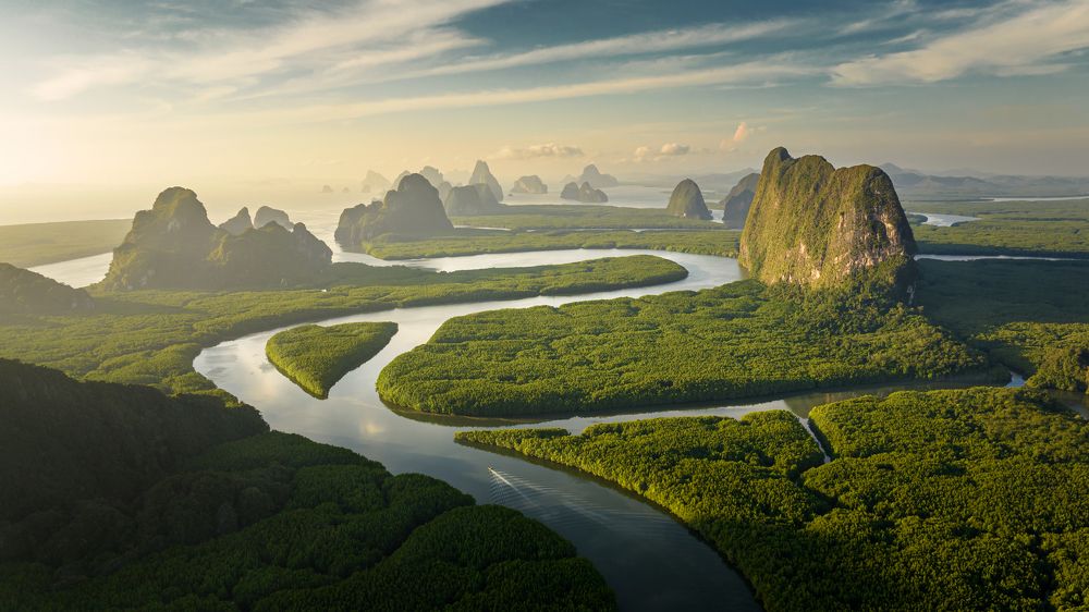 Photograph by WANG QIAN