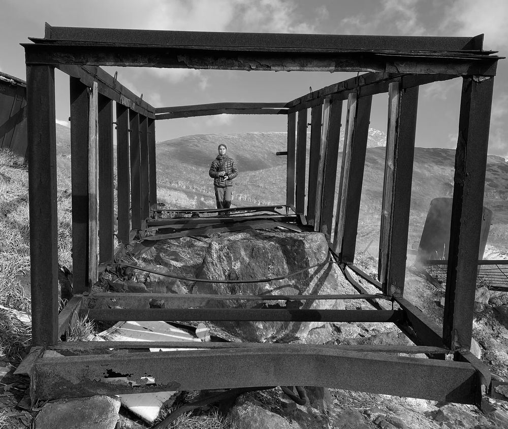 Выйди за рамки.