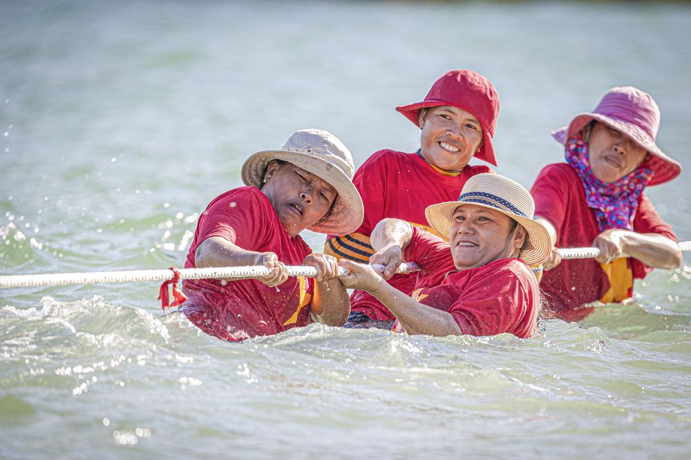 Photograph by Rin Võ