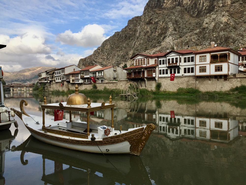 Photograph by Ahmet Aka