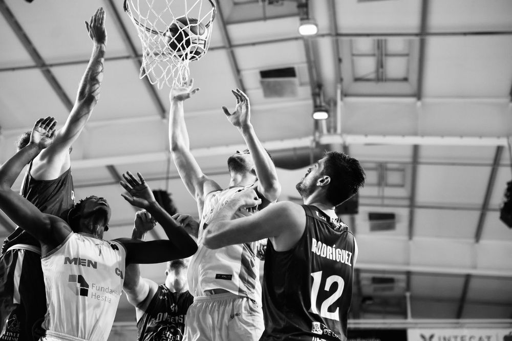 Photograph by Katerina Pustoshnaia