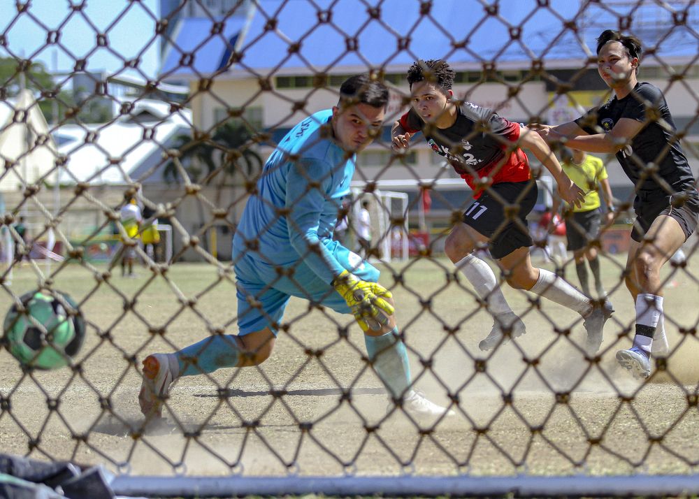 Photograph by Herbert Kikoy