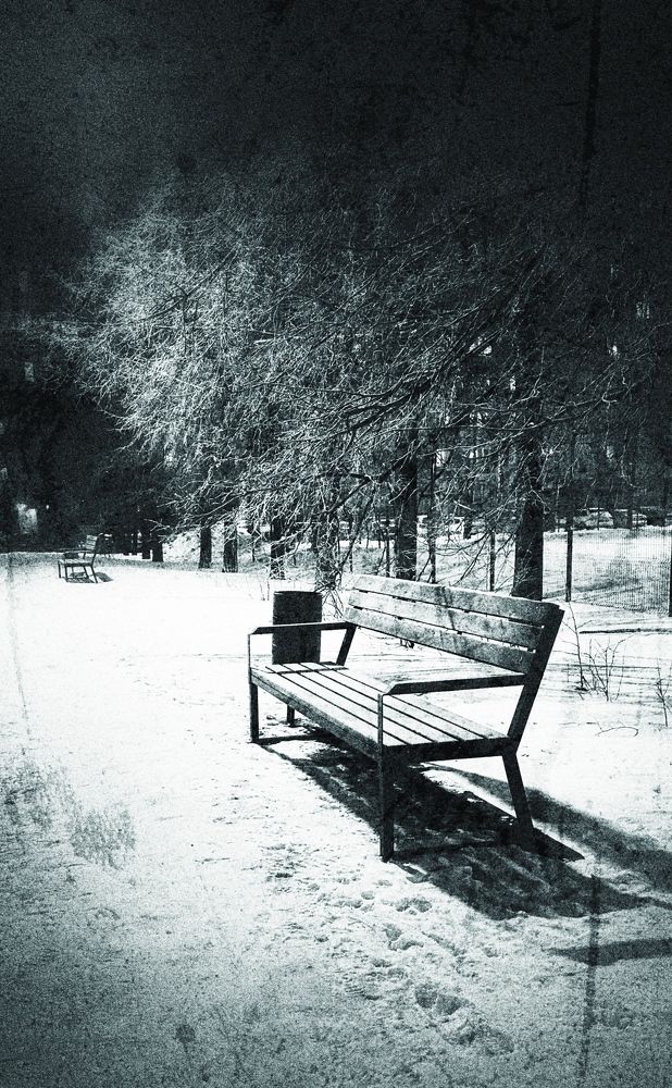 Отдыхает от отдыхающих ))