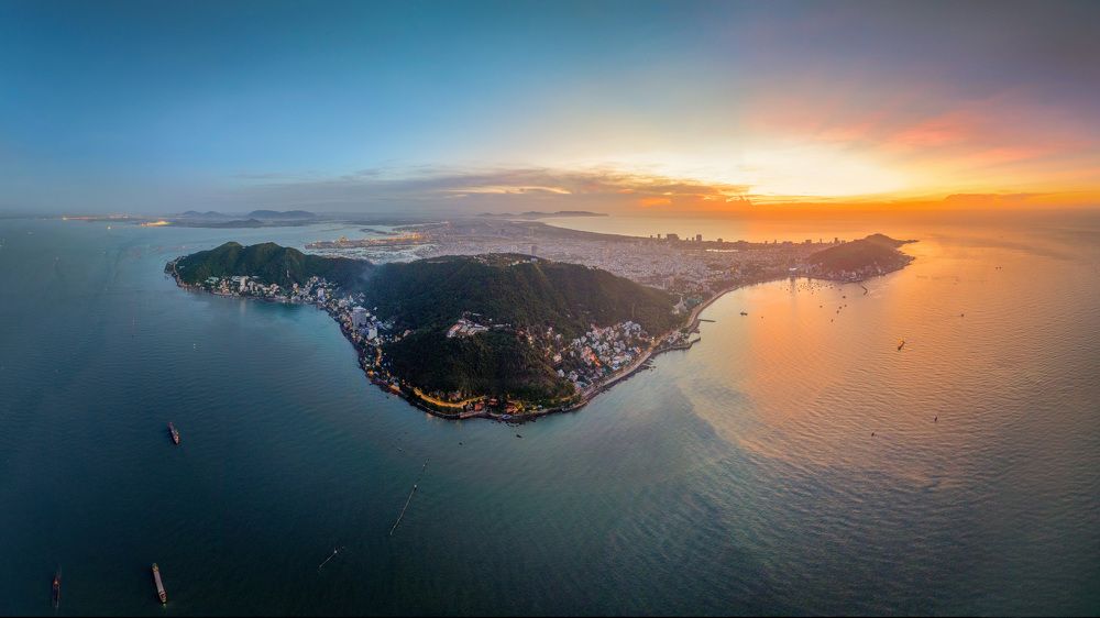 Thành Phố Vũng Tàu - Việt Nam qua góc nhìn từ Biển