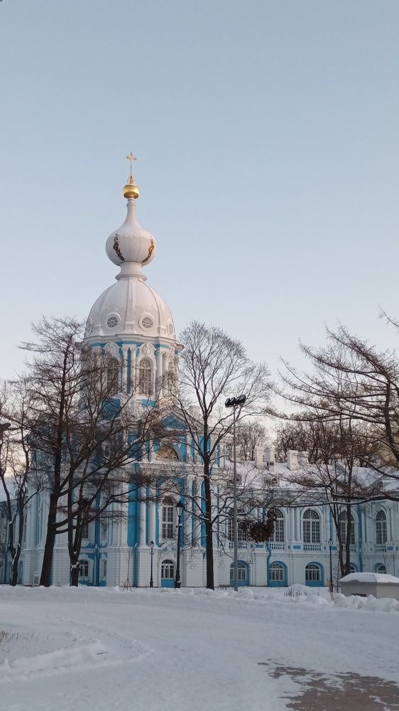 Смольный собор