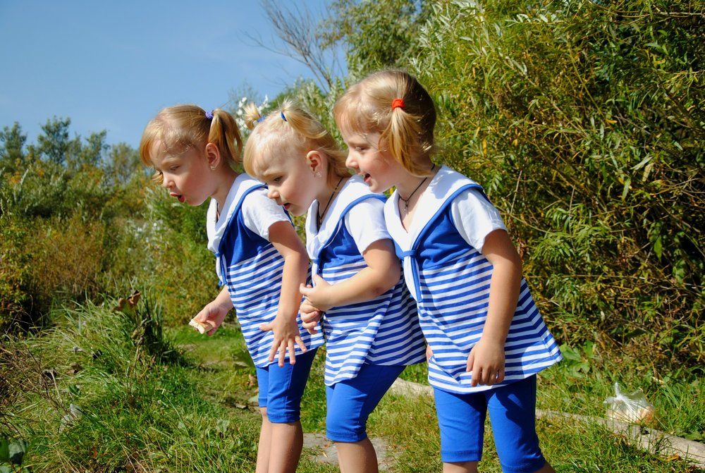 лягушек кормим.....