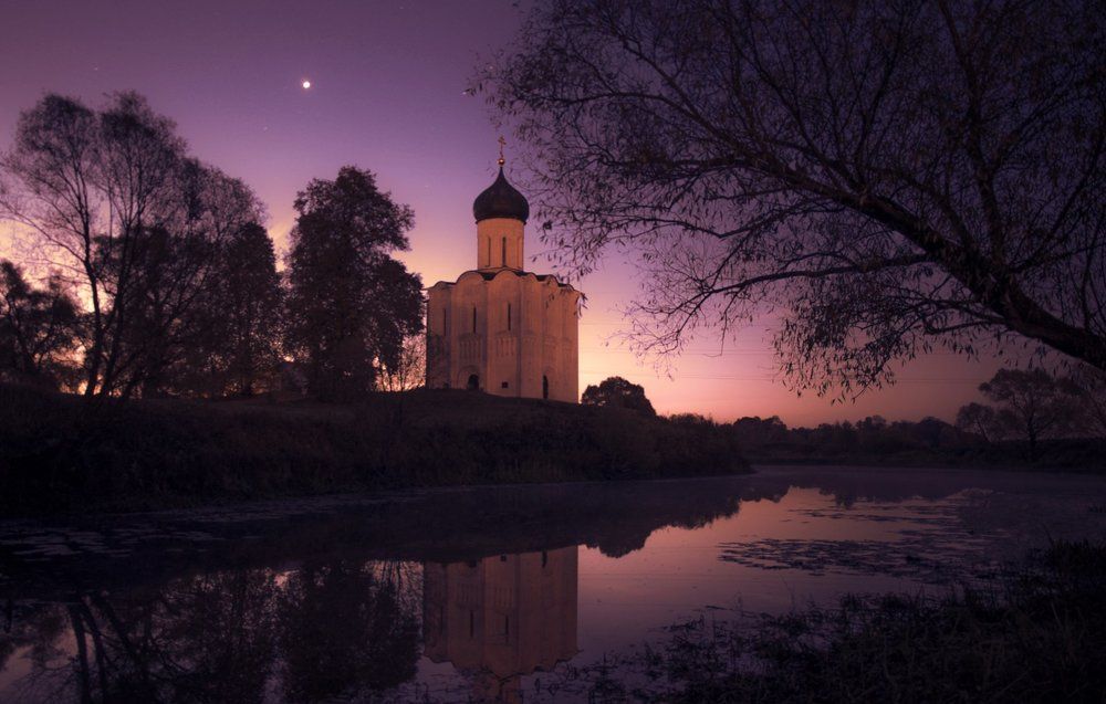 Под Покровом звезды