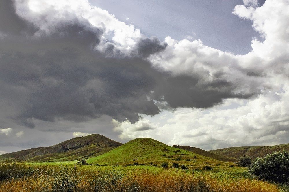 Лучше гор могут быть только горы с любимыми людьми.