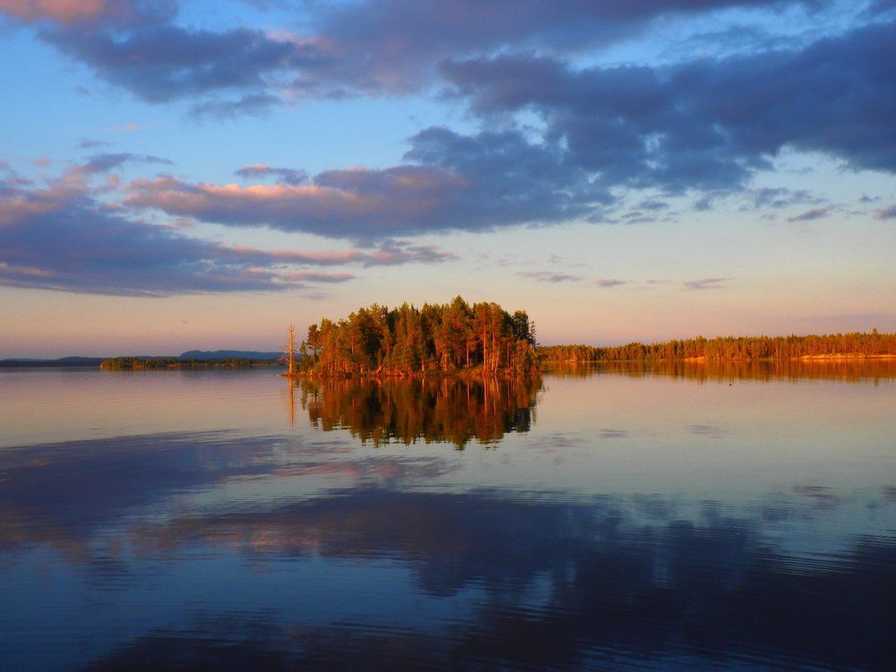 Одинокий остров