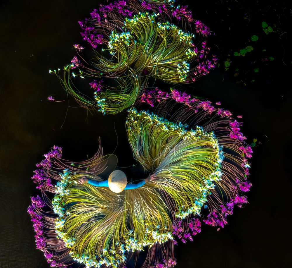 Photograph by Lê Huy Anh