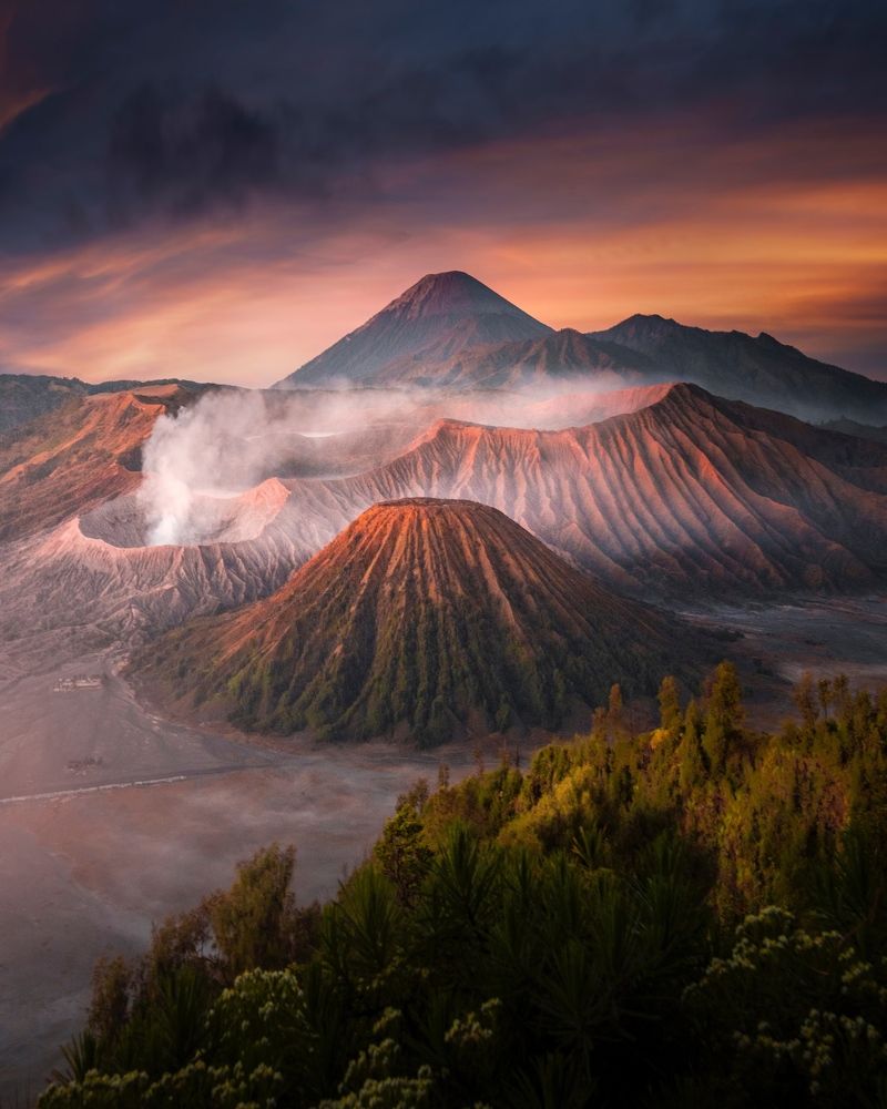 Фотография автора Wahid Hasyim