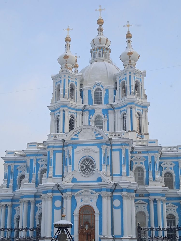 Смольный собор