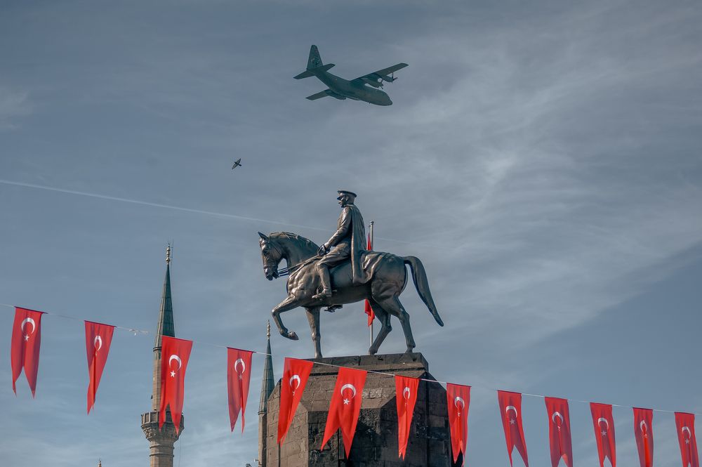 Photograph by DAMOUN POURNEMATI