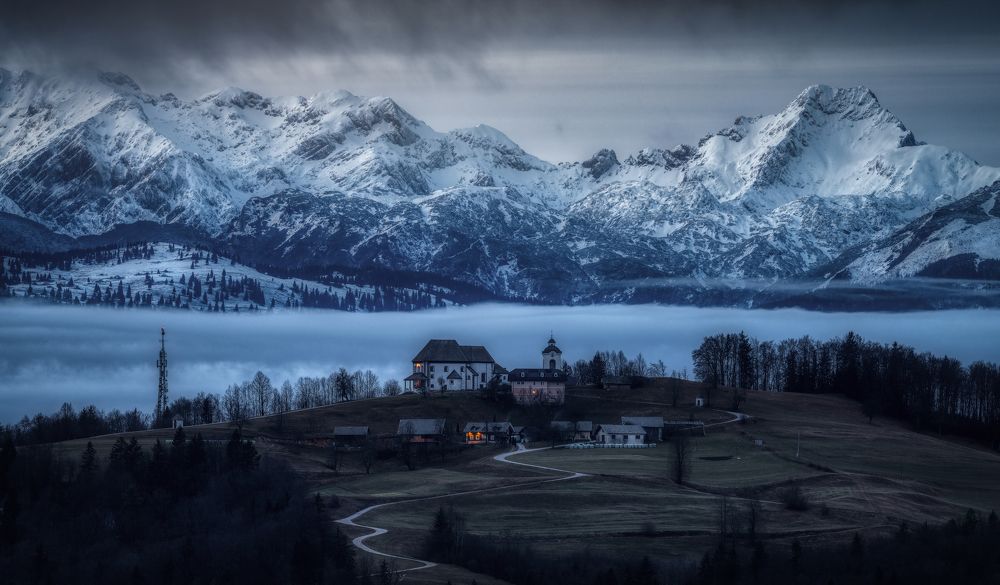 Photograph by Alain Veldin