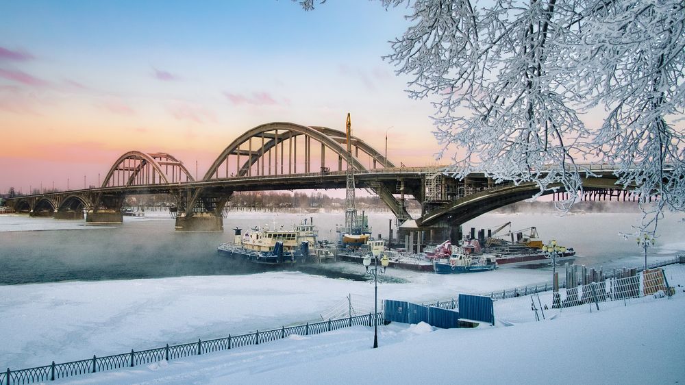 Ремонт моста в 30-градусный мороз