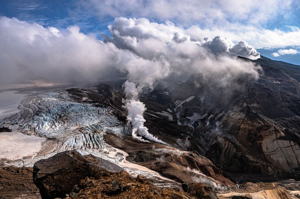 Вулкан Мутновский