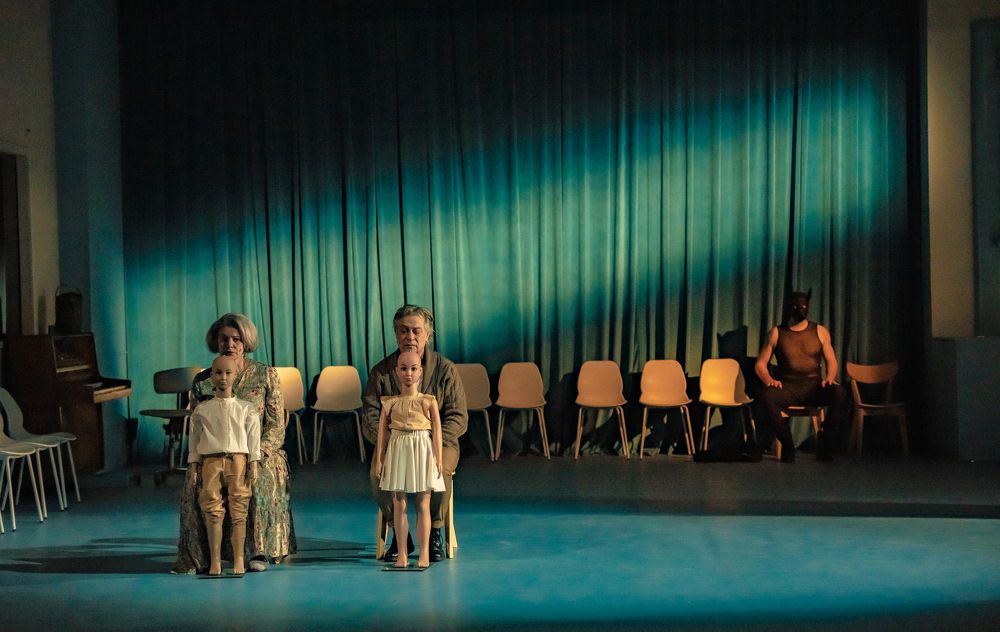 Photograph by Constantin Simon