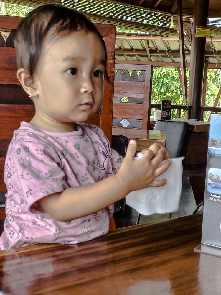 My name Gendhis Maheswari Ilham