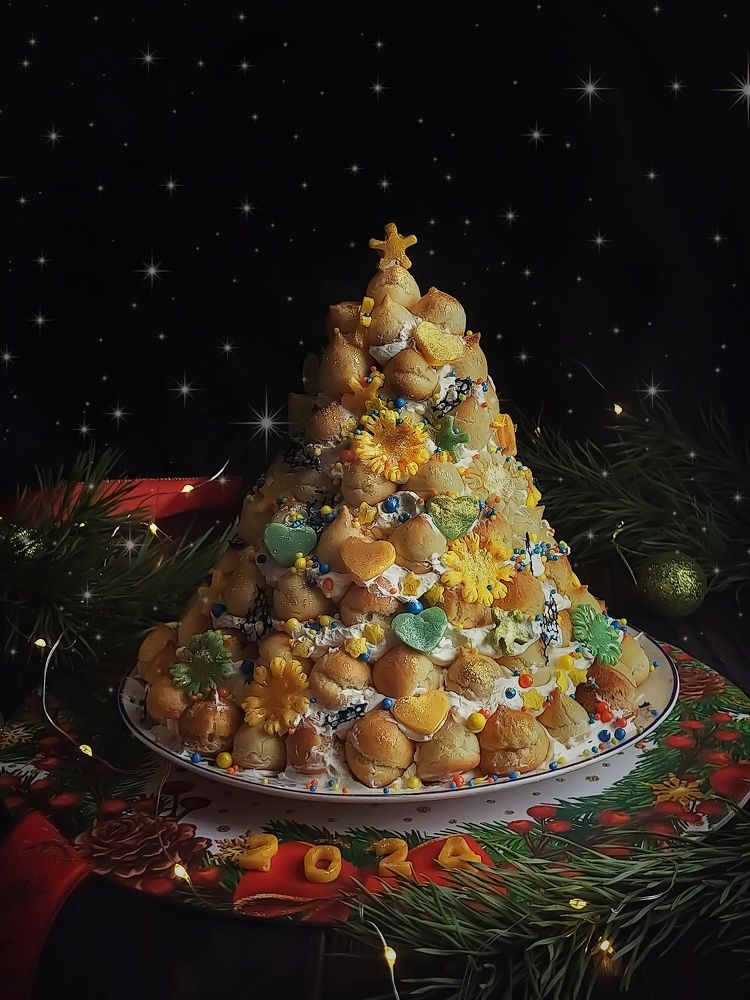 Ёлочка из профитролей