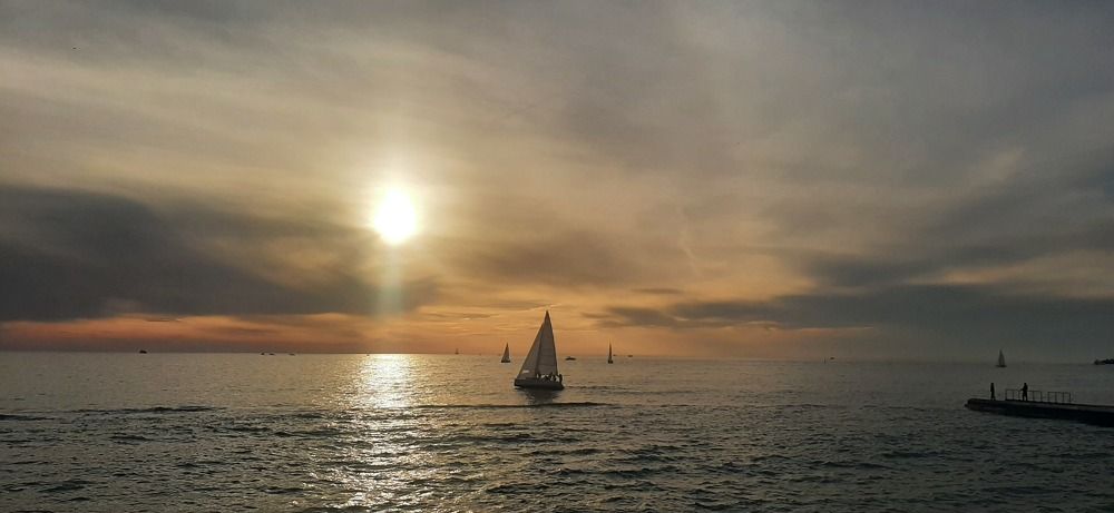 Болеет парус одинокий!