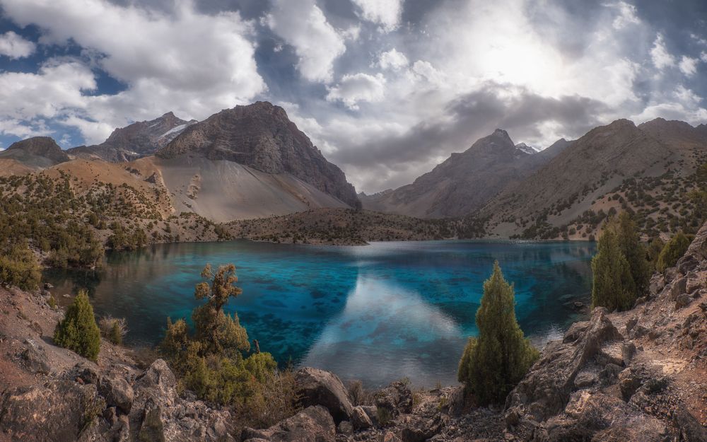 Indigo of the Alaudin lakes. Tadjikistan.
