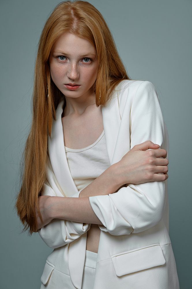 Янтарная девочка