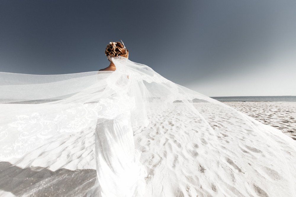 Невеста на песке