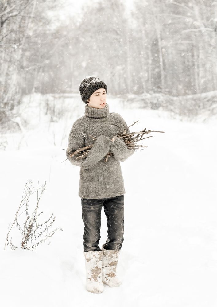 Зимняя лесная прогулка за хворостом