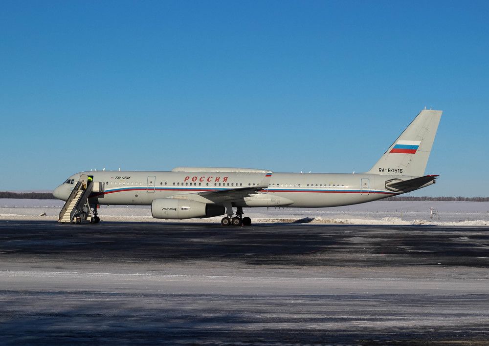 Ту-214