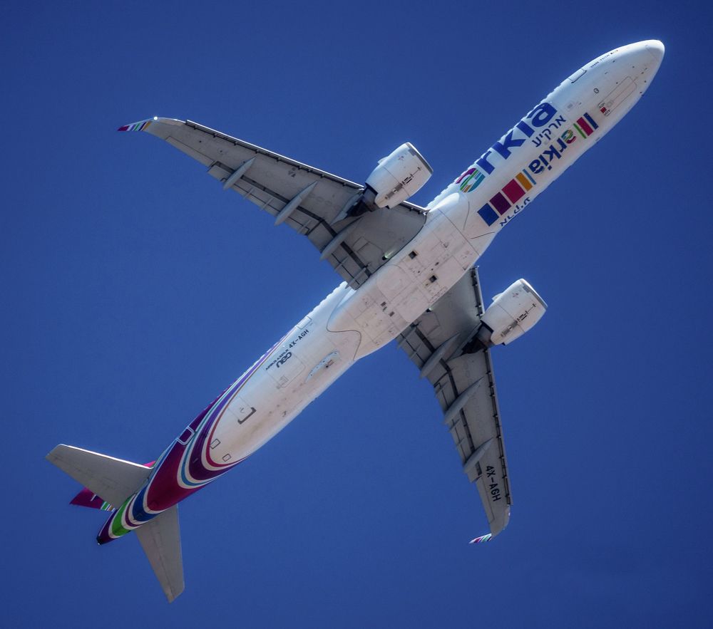 Photograph by Igor Tourovski