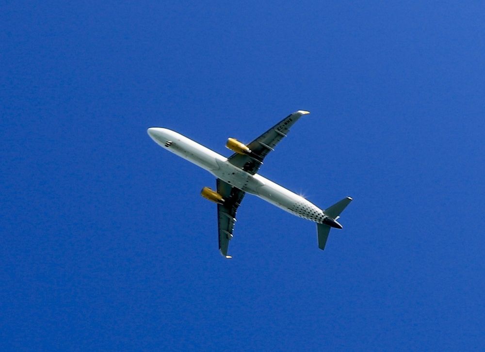 На посадку в Барселону.