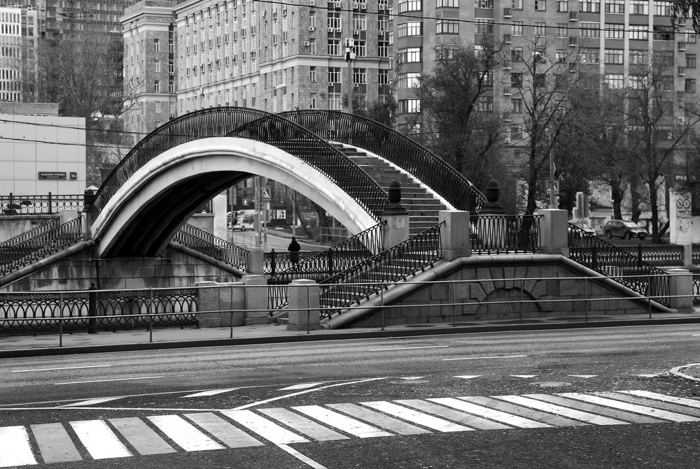 Мостик через Яузу