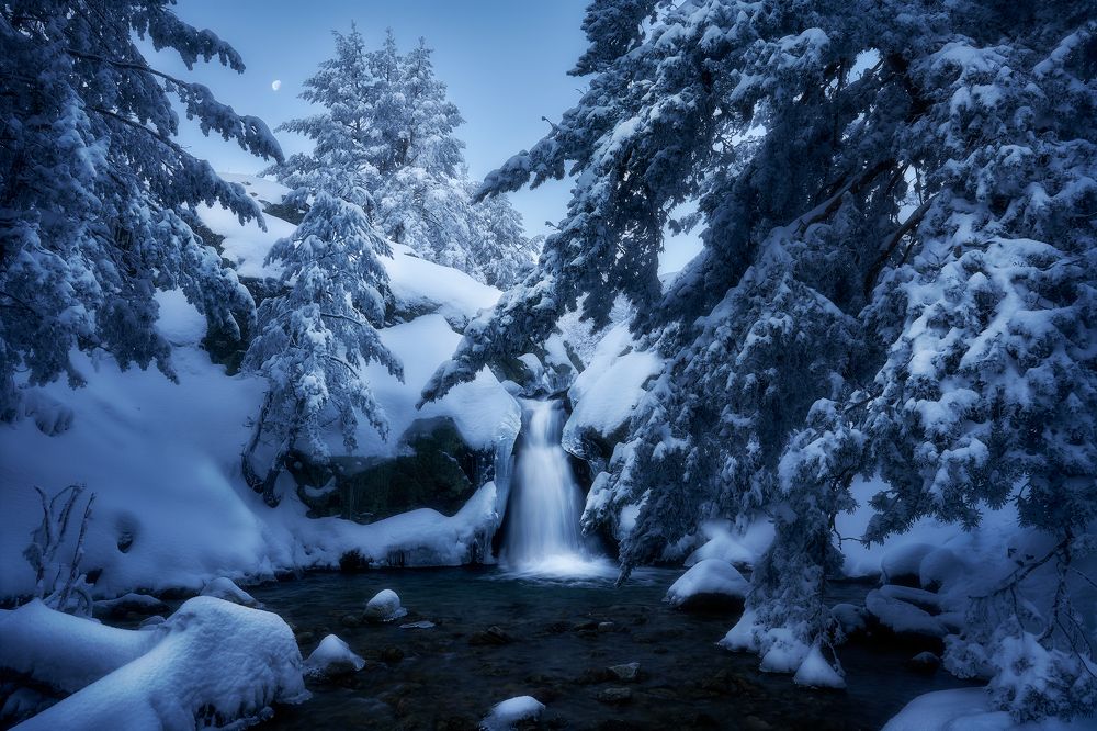 Photograph by Oscar Lata