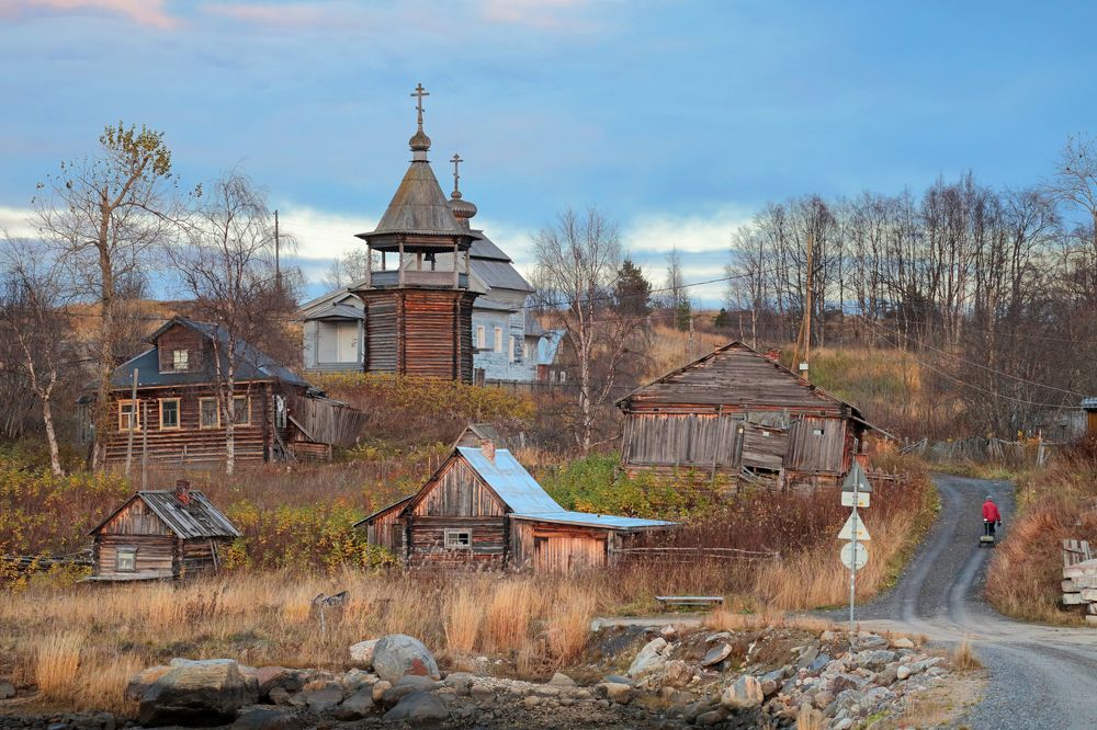 Деревенские будни. Село Ковда, Белое море.