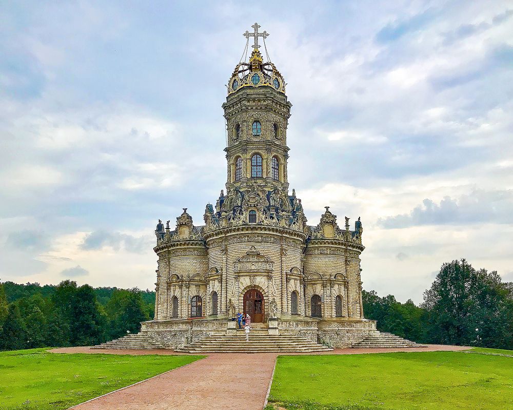 Храм в Дубровицах.