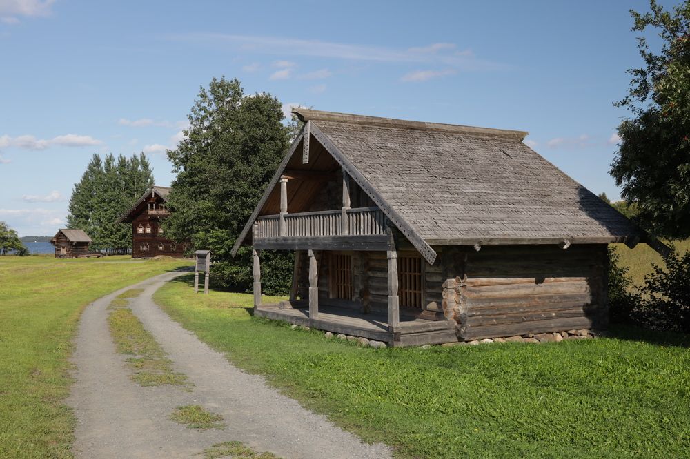 Деревня поморов (Pomor village)