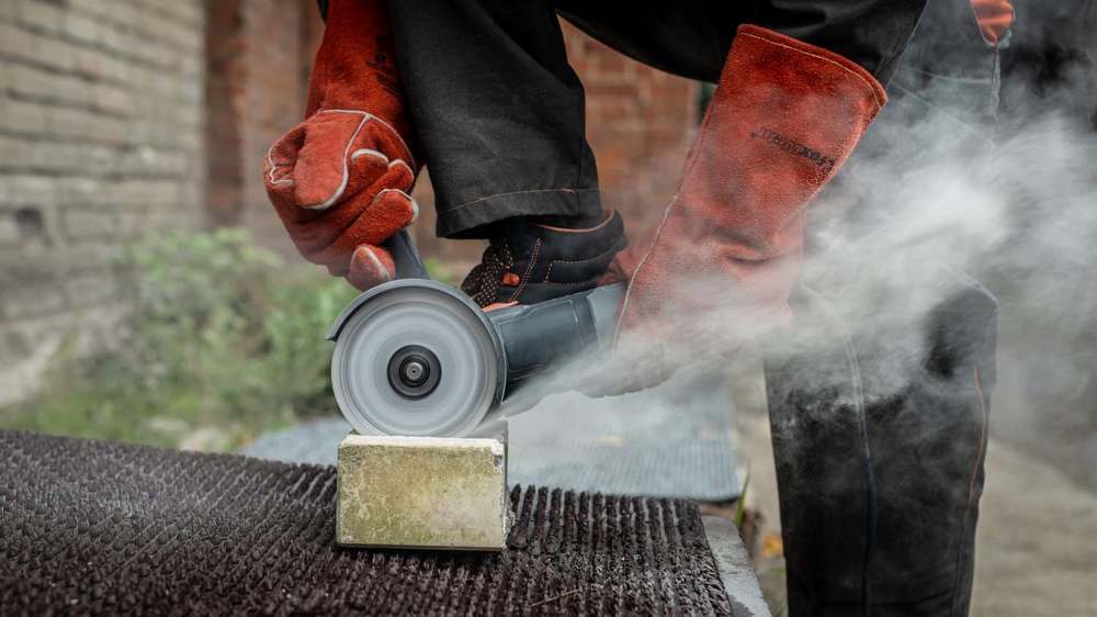 Люди за работой