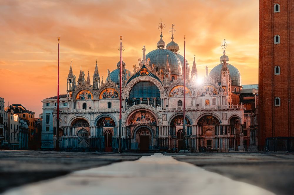 Photograph by Robert Fülöp