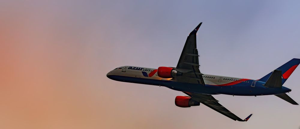 Boeing 757-200, Azur Air