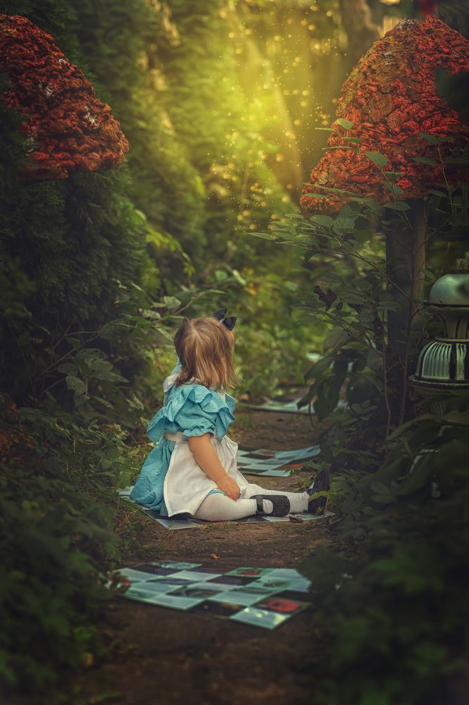 Солнечная Алиса в стране Чудес