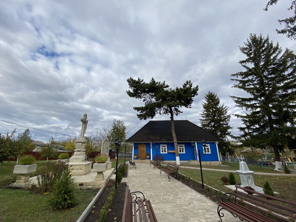 Фотография автора Олег Старосельцев