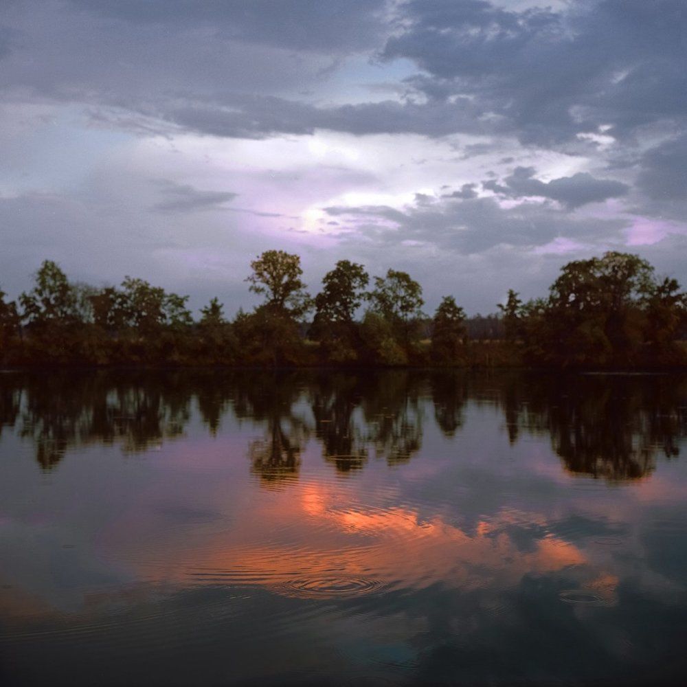 "Сумерки на реке"