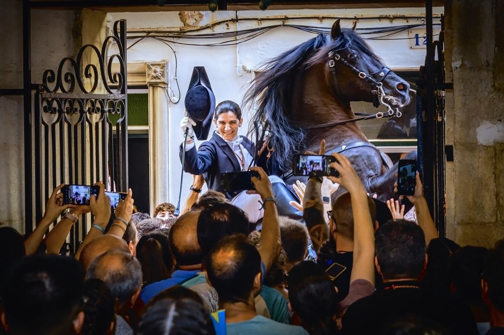 Photograph by Katerina Pustoshnaia