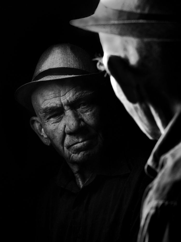 Photograph by Evgeniy Savikov