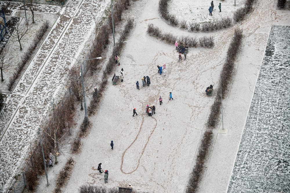 Детские игры по первому снегу