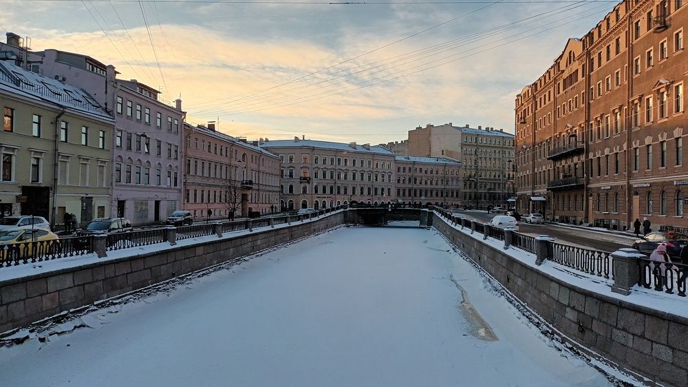 Речка замерзла