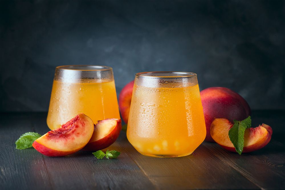 Витамины в бокале.