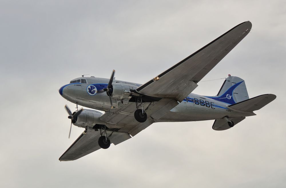 Douglas DC-3