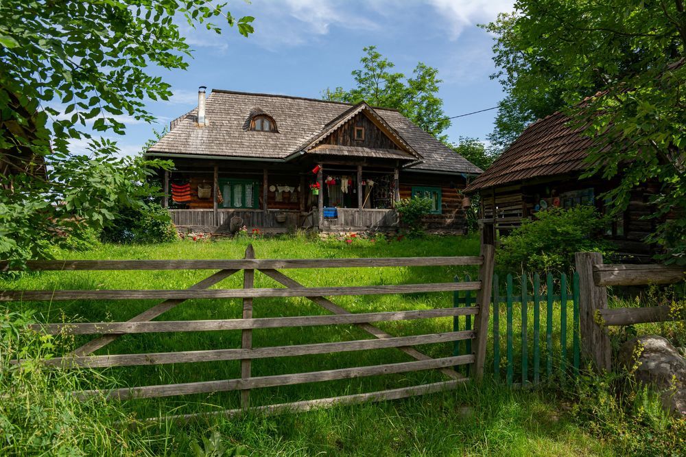 The traditional old house in Breb